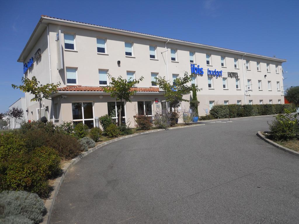 Ibis Budget Saint Gaudens Estancarbon Exteriör bild