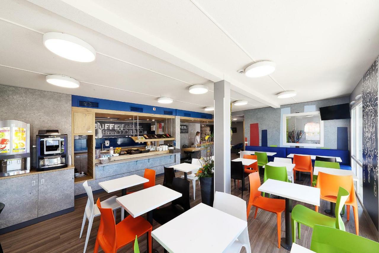 Ibis Budget Saint Gaudens Estancarbon Exteriör bild