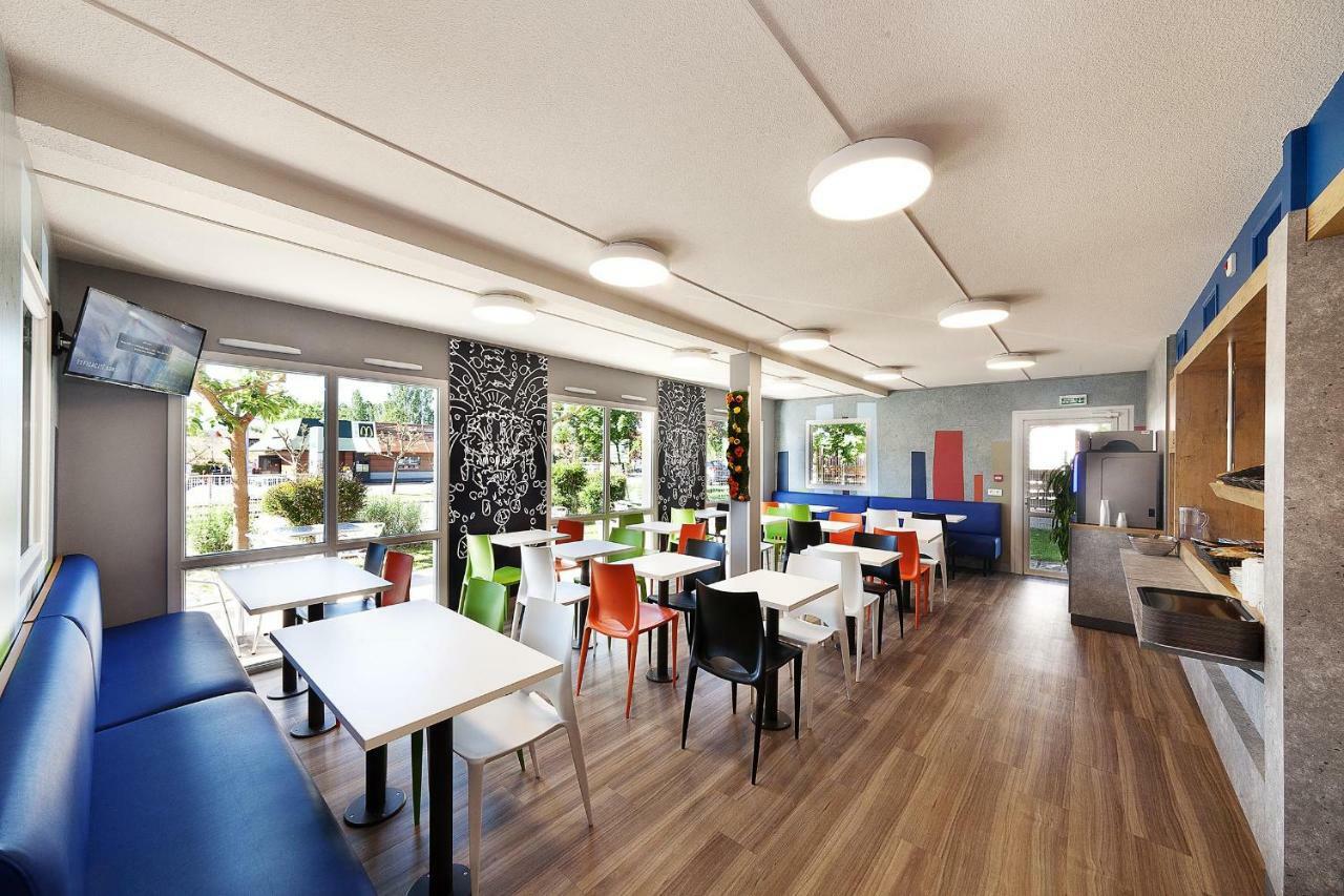 Ibis Budget Saint Gaudens Estancarbon Exteriör bild